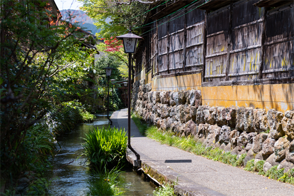 Gujo Hachiman Igawakomichi (Igawa Lane)