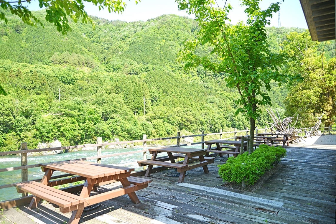 Outdoor Activity during Summer Vacation! Playing in River & “Yana” with Children!_09